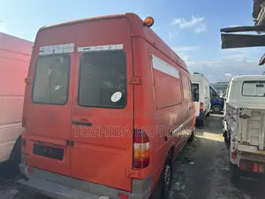 Mercedes-Benz Sprinter 2008 Red
