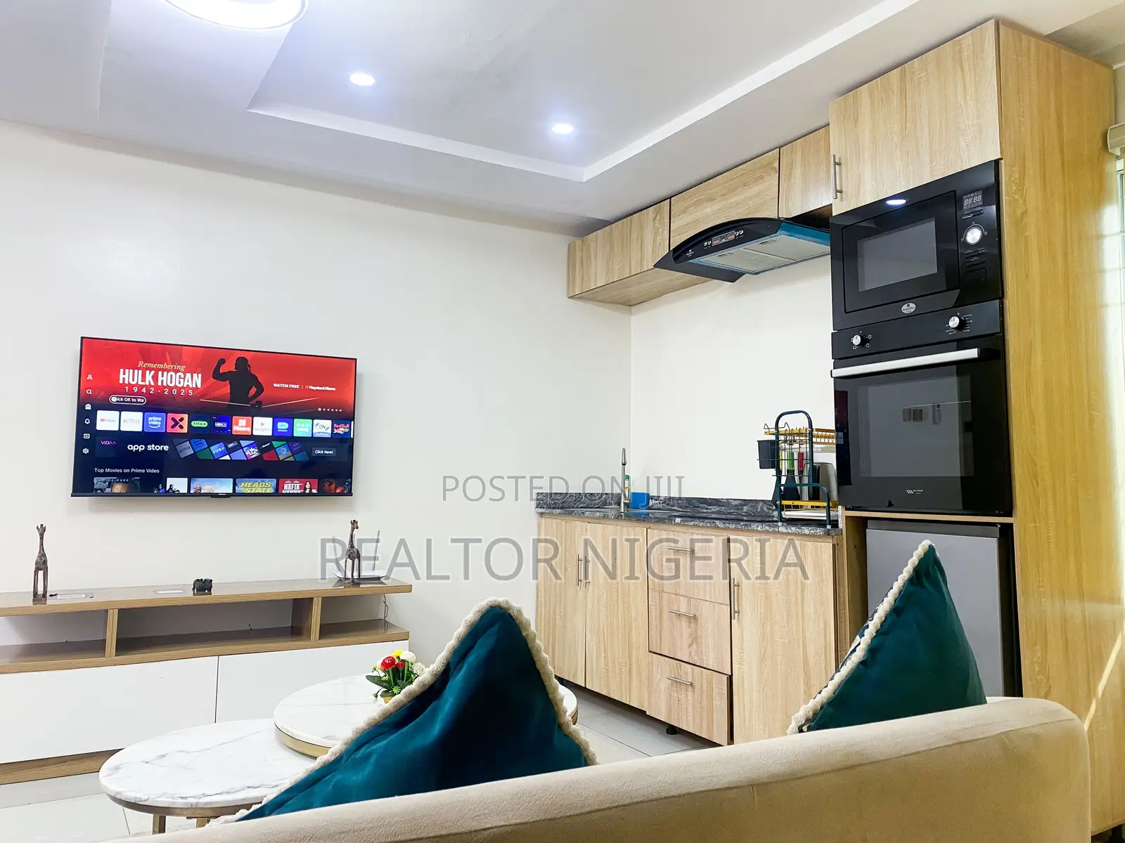 Luxury 1 Bedroom Apartment (Opal)