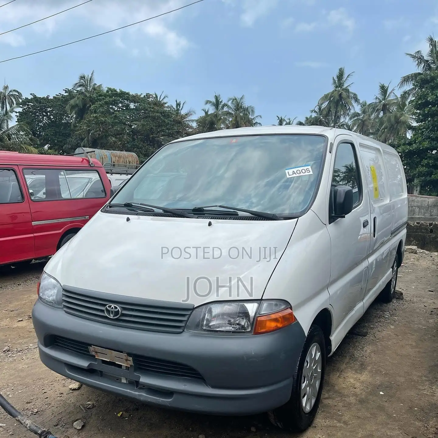 Toyota HiAce 2005 White