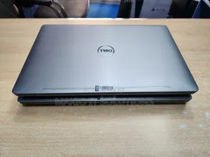 Laptop Dell Latitude 5511 8GB Intel Core i7 SSD 256GB