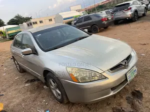 Honda Accord 2004 Silver