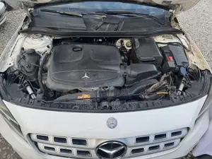 Mercedes-Benz GLA 250 2018 White