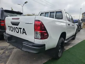 New Toyota Hilux 2025 White