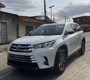 Toyota Highlander 2019 White