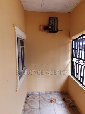 2bdrm Apartment in Agbor Road Bypass, Benin City for rent