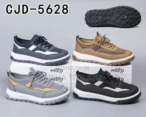 Confirm Lace Up