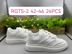 Confirm Lace Up