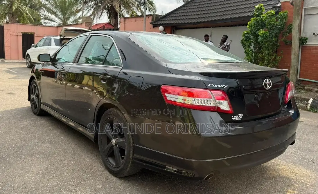 Toyota Camry 2010 Black