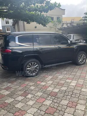 Toyota Land Cruiser 2022 Black