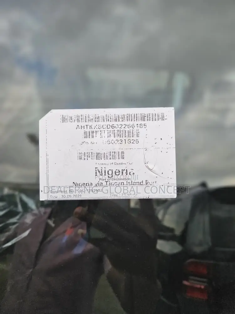 New Toyota Hilux 2025 White