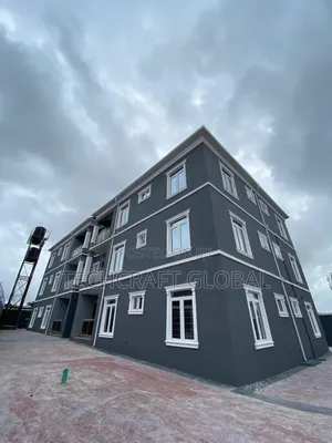 3bdrm Block of Flats in United Estate, Sangotedo for rent