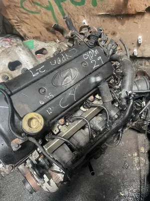 HYUNDIA Grand I10 Engine 2012