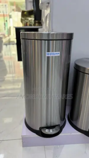 Cyclinder Shaped 30l Trash Can