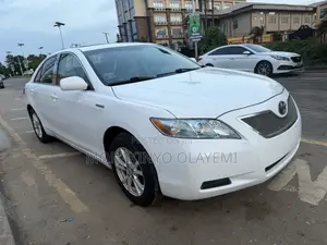 Toyota Camry Hybrid 2009 White