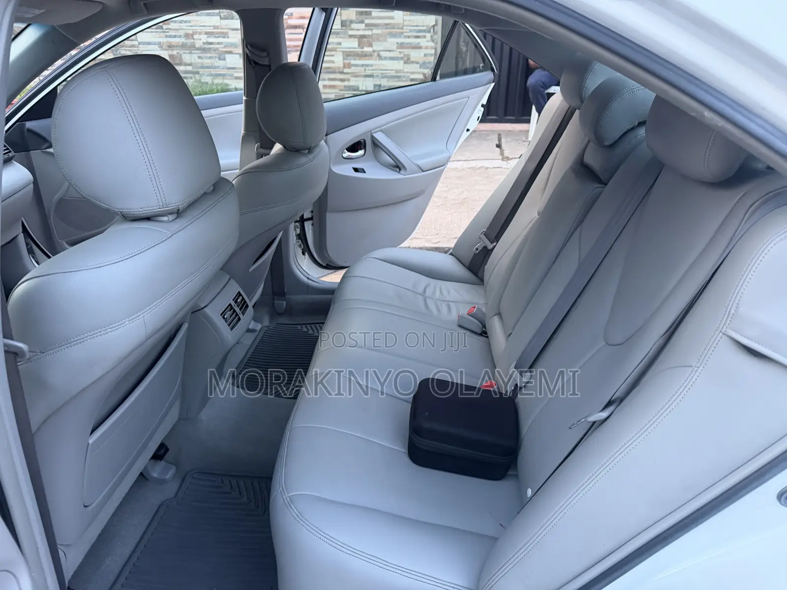 Toyota Camry Hybrid 2009 White