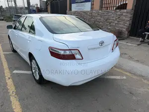 Toyota Camry Hybrid 2009 White