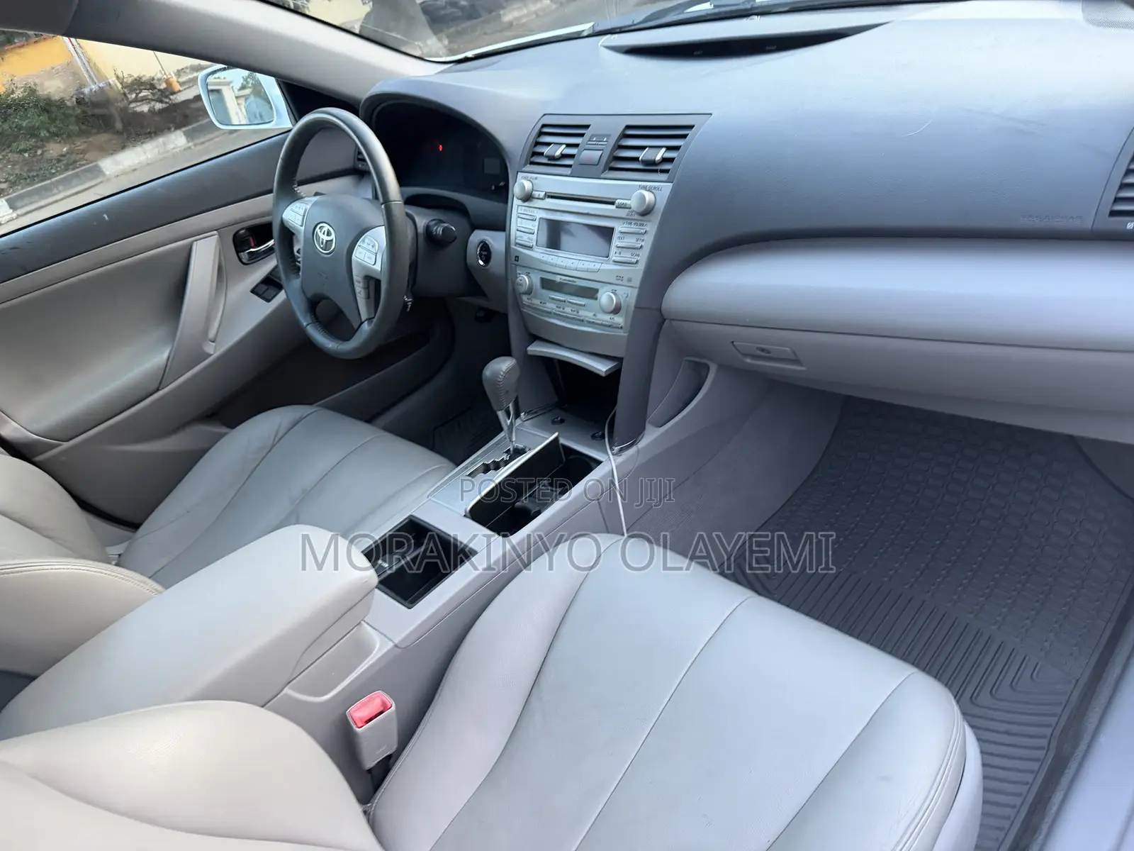 Toyota Camry Hybrid 2009 White
