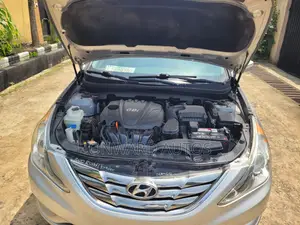 Hyundai Sonata 2013 Silver