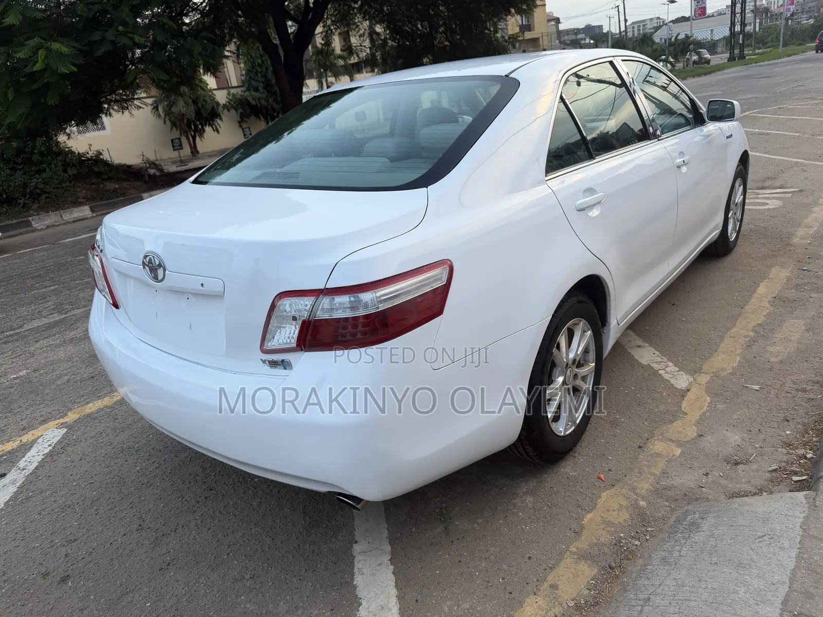 Toyota Camry Hybrid 2009 White