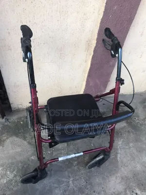 4-Wheel Rollator Mobility Walker With Seat Brakes (GoodCondition)