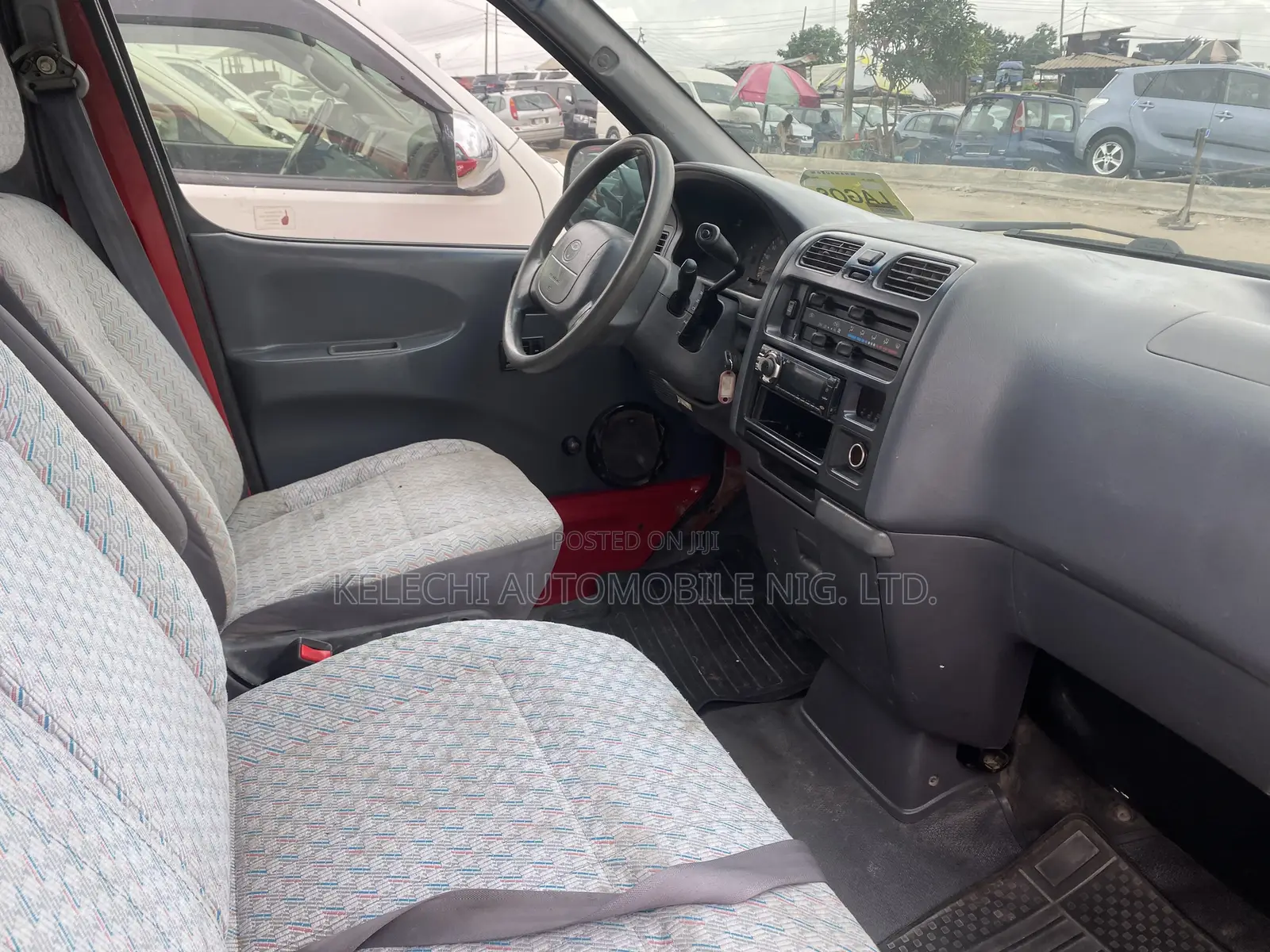 Toyota HiAce 2007 Red