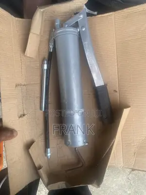 Manual Lever-Action Grease Gun