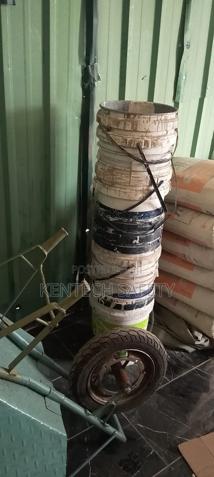 Empty Paint Bucket 20 PCs Available
