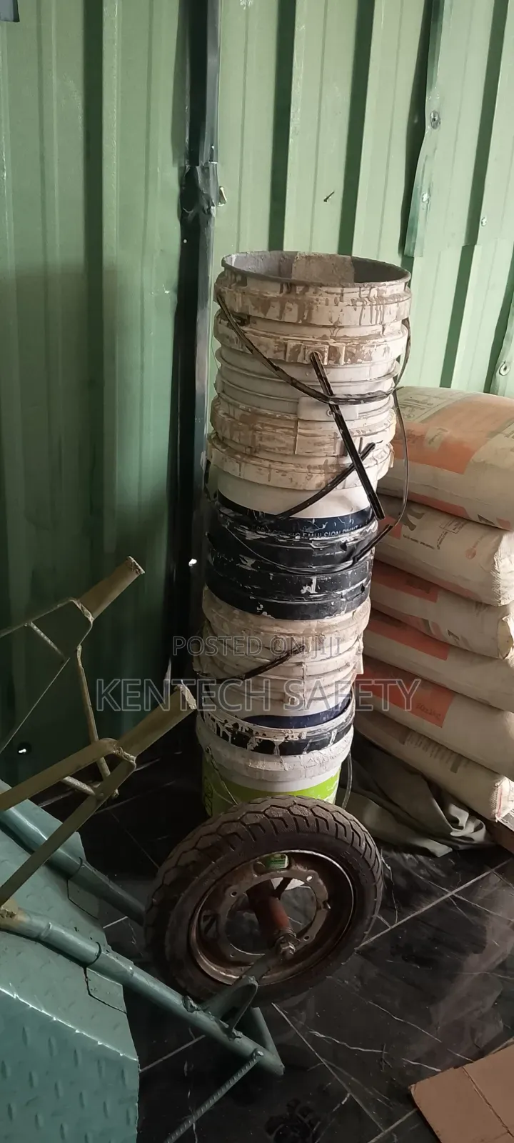Empty Paint Bucket 20 PCs Available