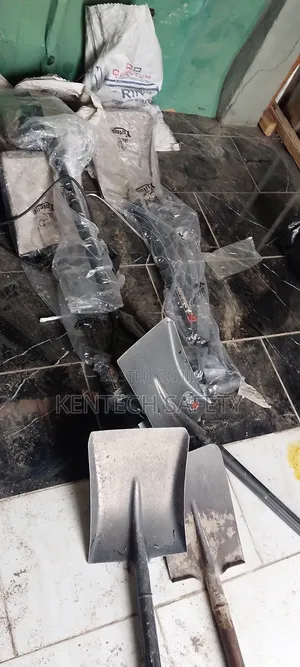 Big and Small Mouth Shovels
