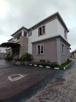 6bdrm Duplex in Naf Valley Estate for rent