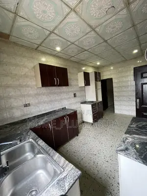 2bdrm Block of Flats in Trans Engineering for rent