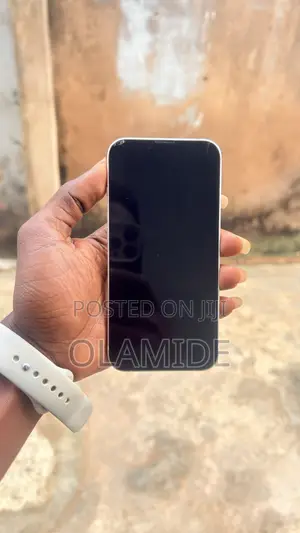 Apple iPhone 13 128 GB Silver