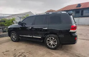Toyota Land Cruiser 2017 Black