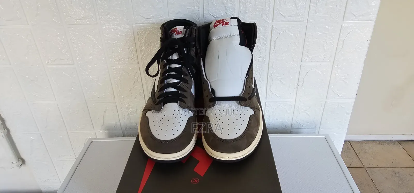 Jordan 1 High Travis Scott 2.0 OG.