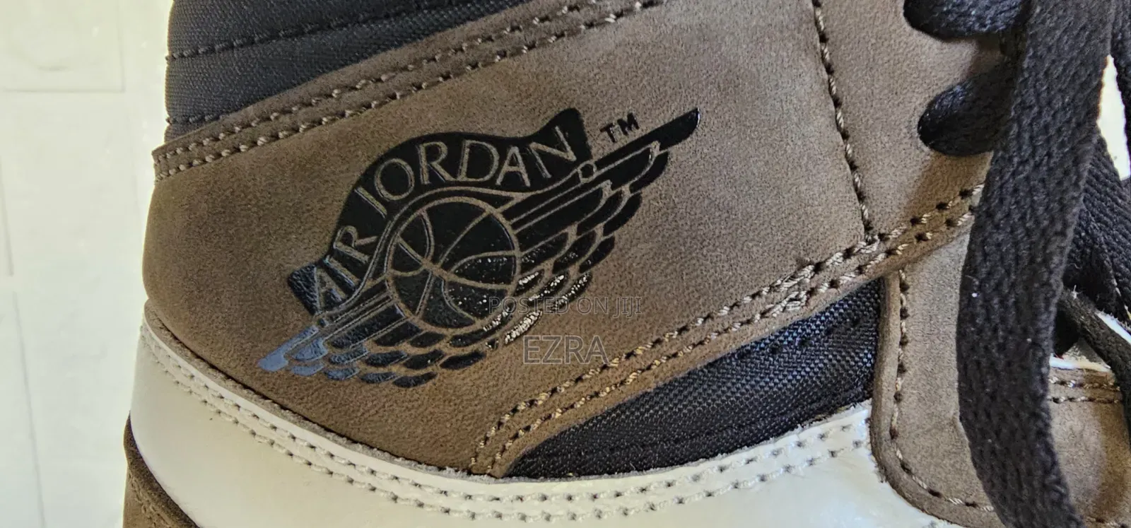 Jordan 1 High Travis Scott 2.0 OG.