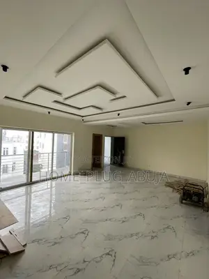 3bdrm Block of Flats in District Dantata for sale