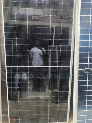 700w Solar Jinko 144 Cells