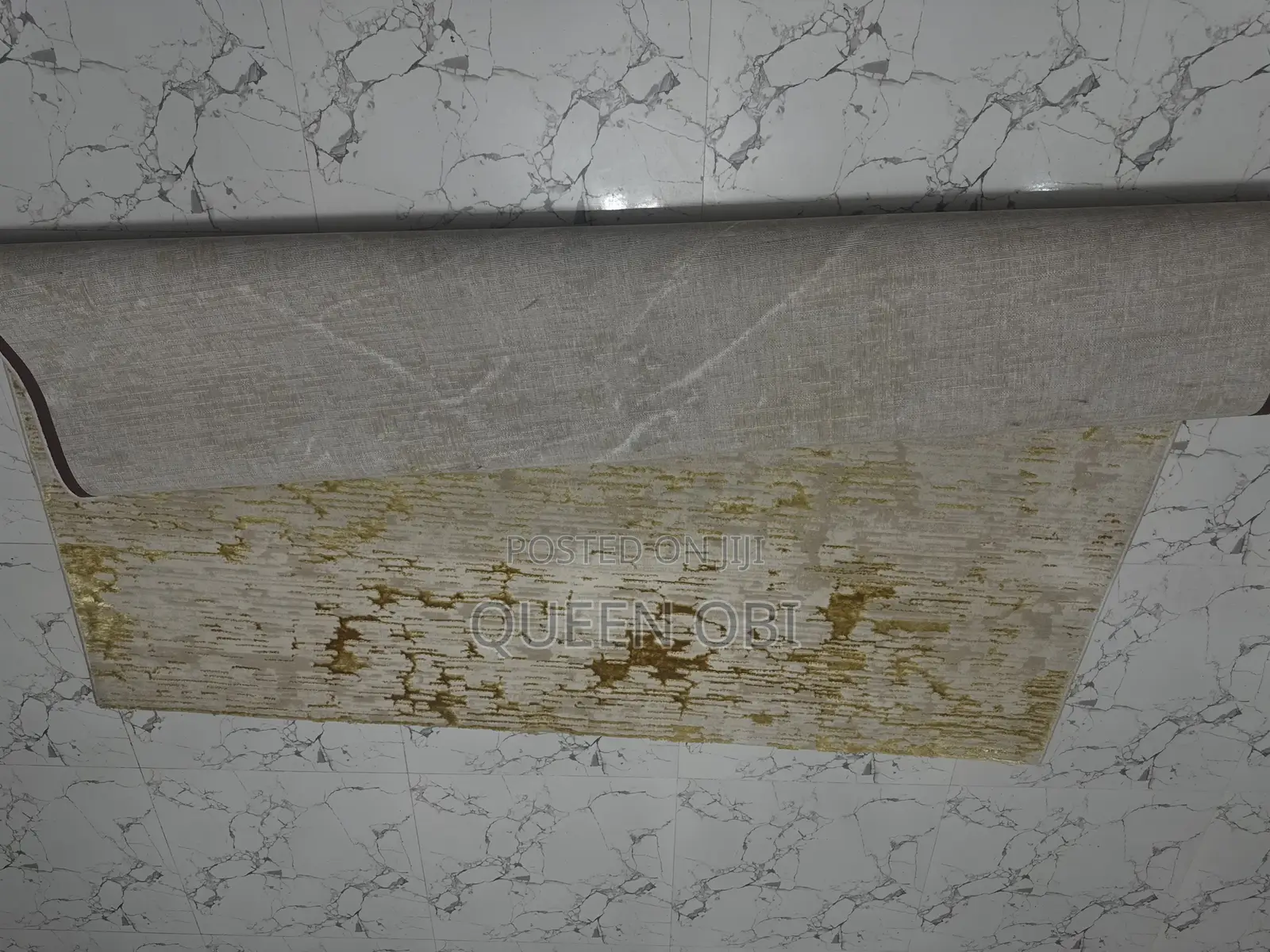 Gold Center Rug