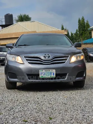 Toyota Camry 2011 Gray