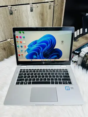 Laptop HP EliteBook 1030 8GB Intel Core i7 SSD 256GB