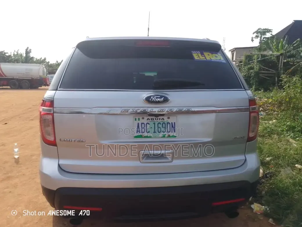 Ford Explorer 2014 Silver