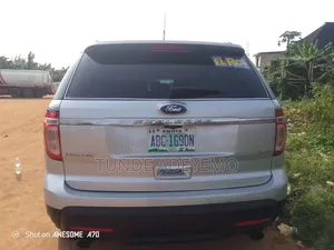 Ford Explorer 2014 Silver