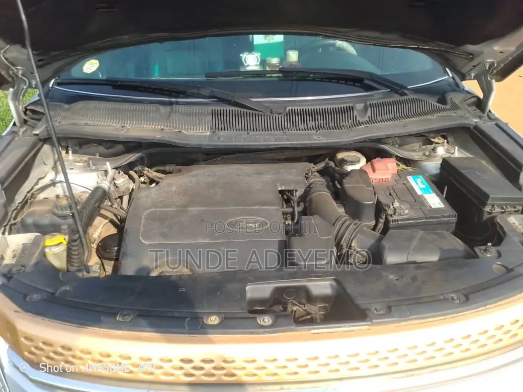 Ford Explorer 2014 Silver