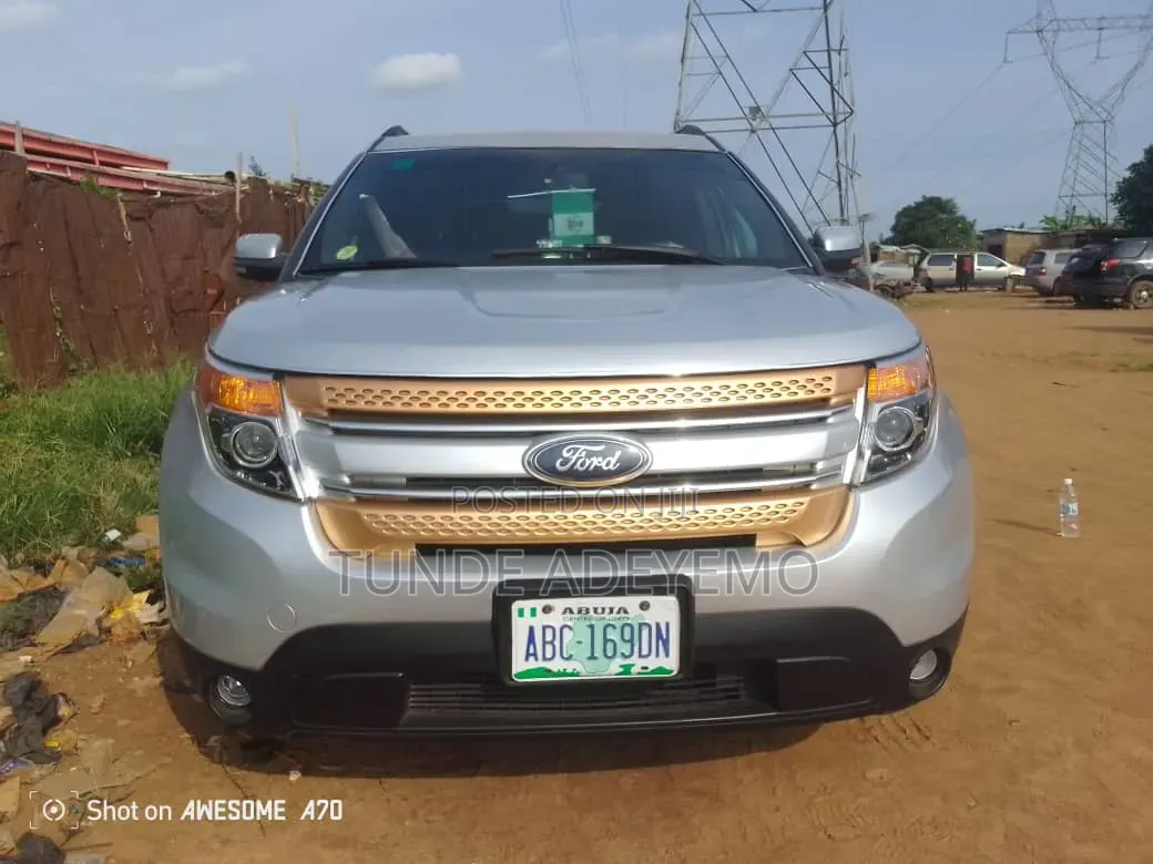 Ford Explorer 2014 Silver