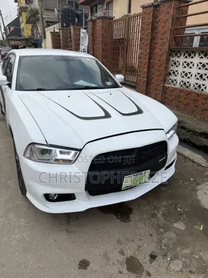 Dodge Charger SXT 2012 White