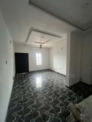 2bdrm Apartment in Peter Odili Road, Port-Harcourt for rent