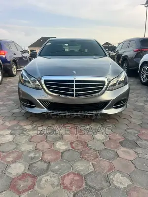 Mercedes-Benz E350 Base 4Matic Sedan AWD (3.5L 6cyl 7A) 2014 Gray