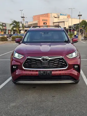 Toyota Highlander Platinum AWD 2024 Red