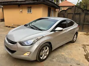 Hyundai Elantra 2013 Silver