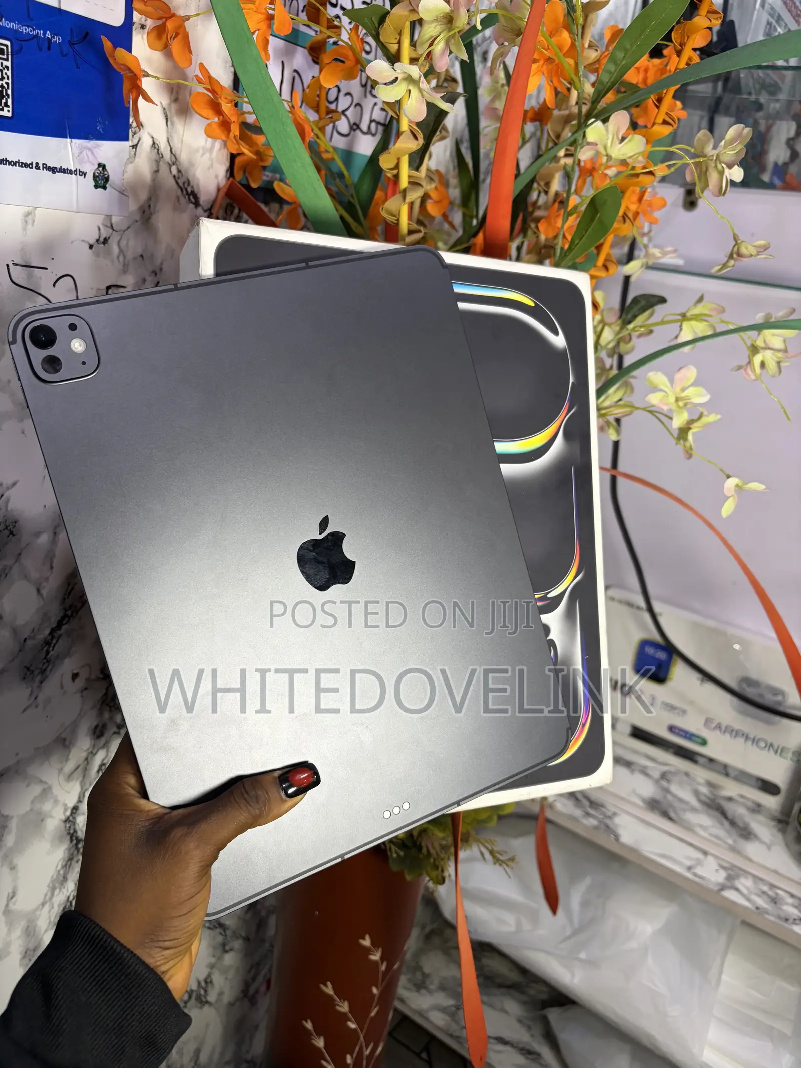 Apple iPad (2025) 256 GB Black
